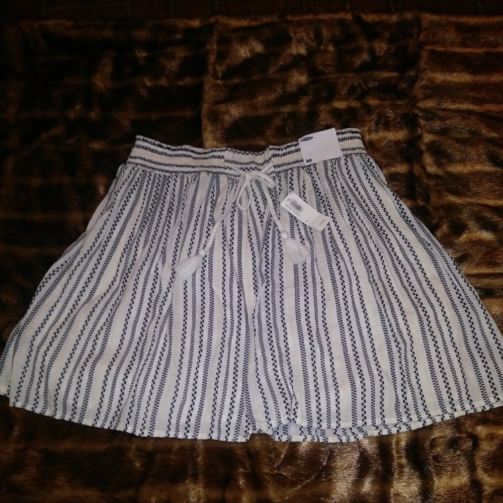 Old Navy 💕 NWT mini skirt